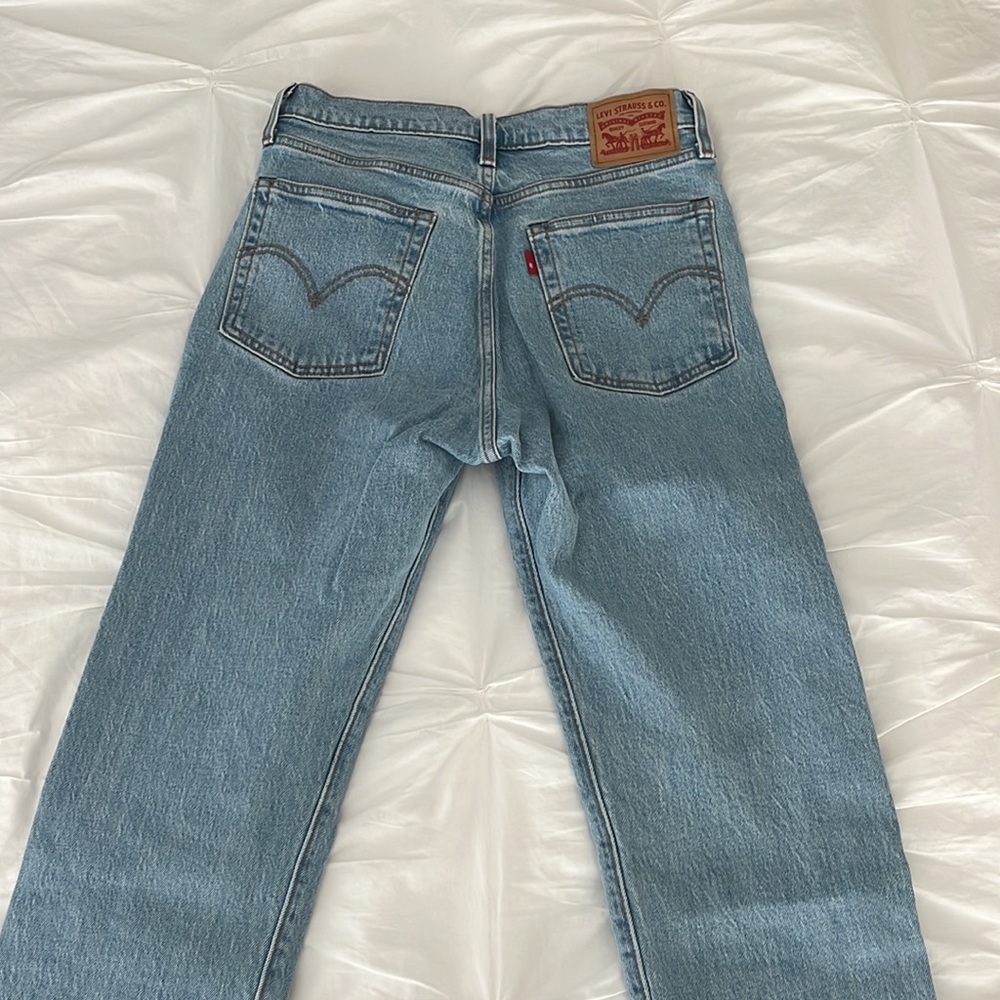 Cropped levis - Picture 3 of 3